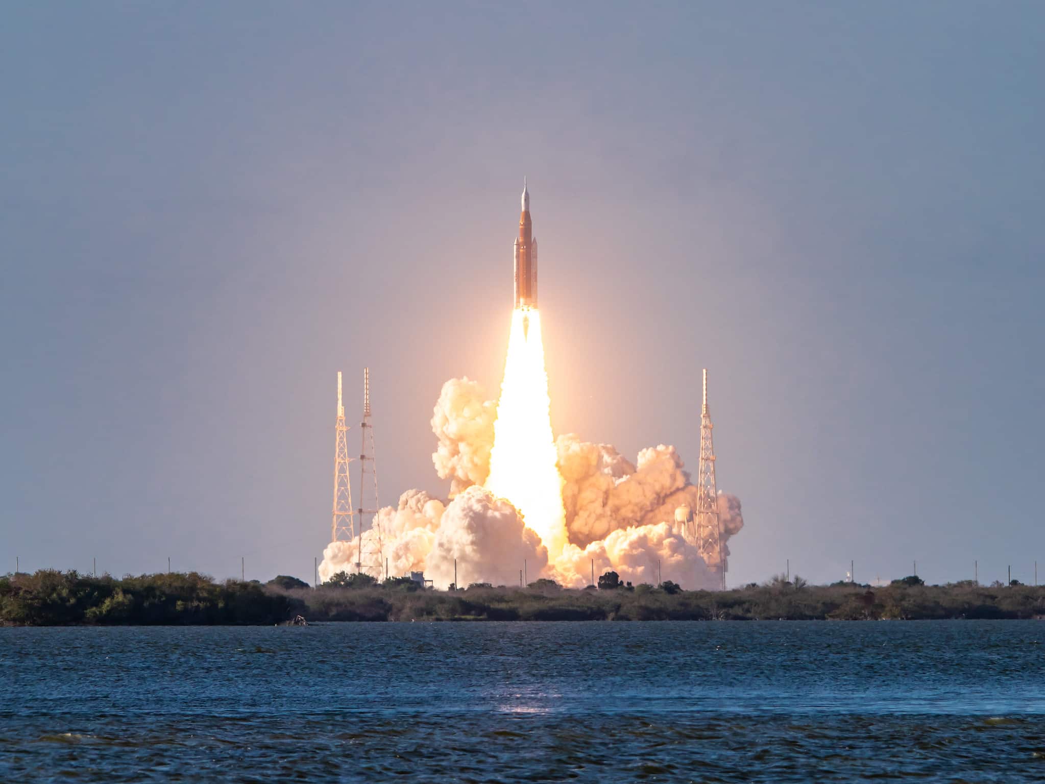 Ben Bair ArtemisII Liftoff