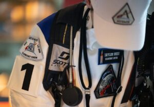 NHQ202512200040~medium